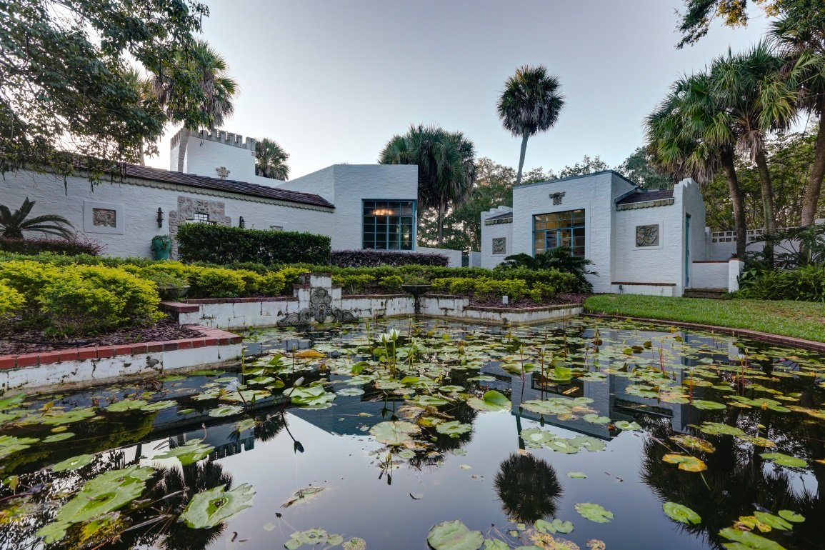 Image of the Main Garden pond at Art & History Museums - Maitland
